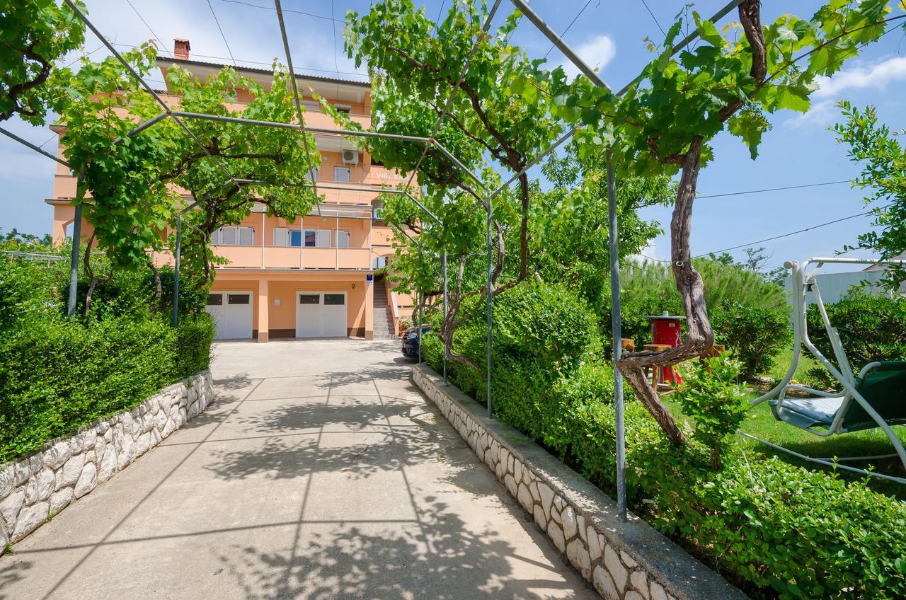 Apartments Rajka ロパール エクステリア 写真